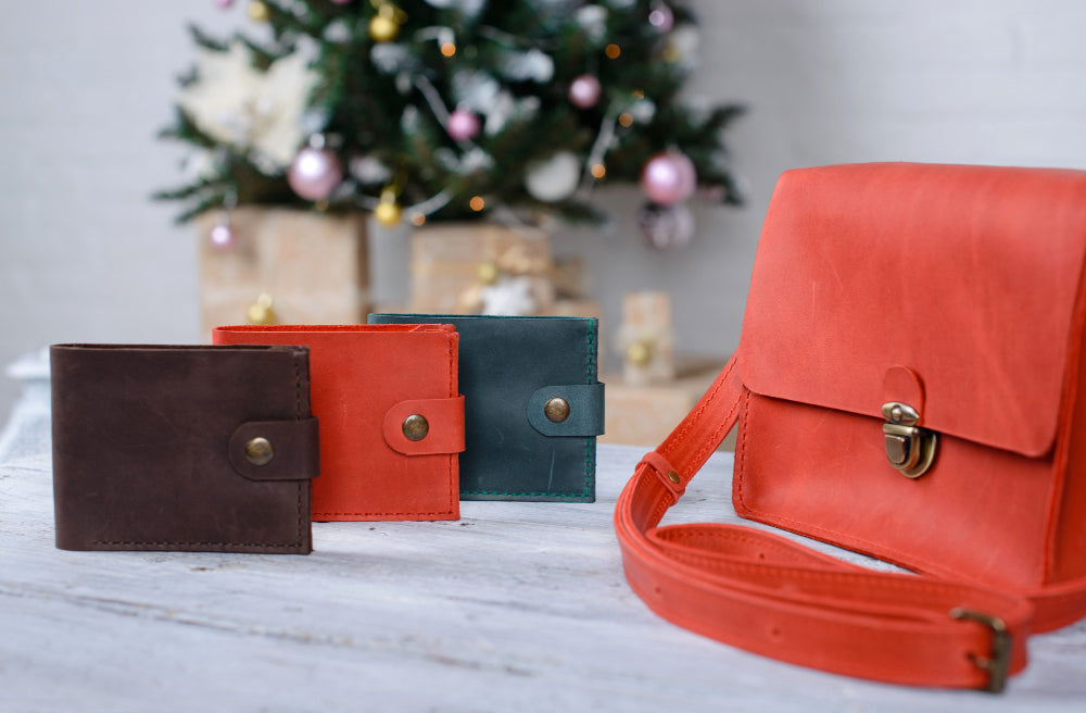 Die beliebtesten Farben für Handtaschen und Geldbörsen im Herbst 2025