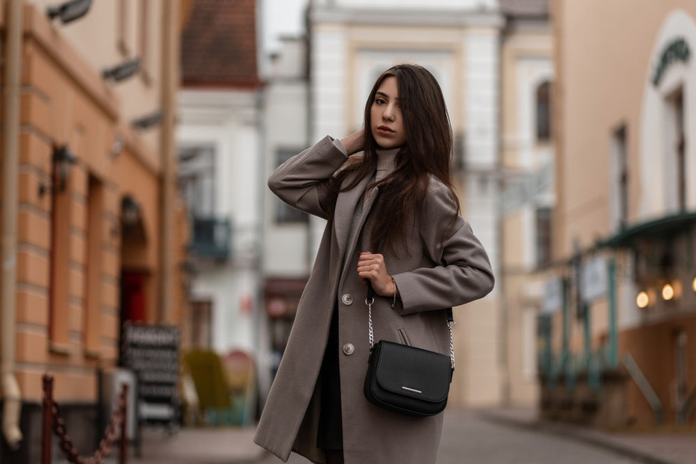 Povestea unui accesoriu din piele: de la alegere la purtare zilnică