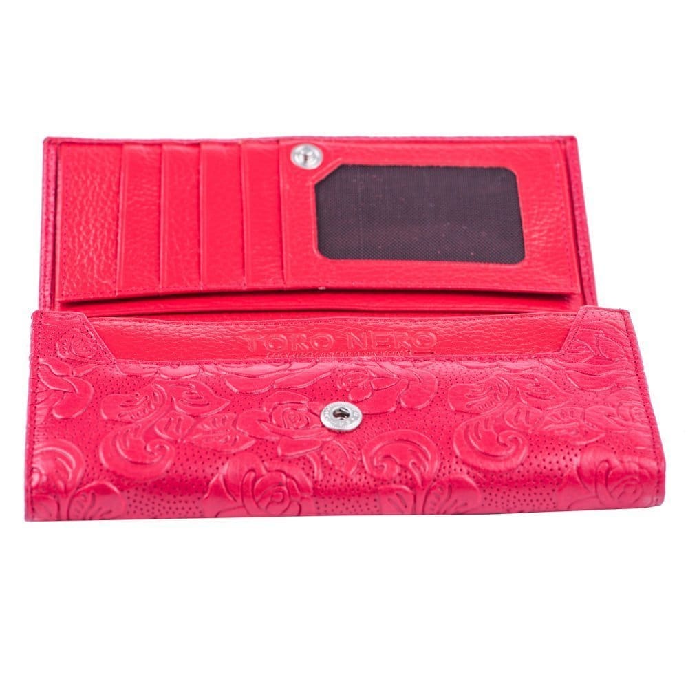 toro-nero-queen-red-2
