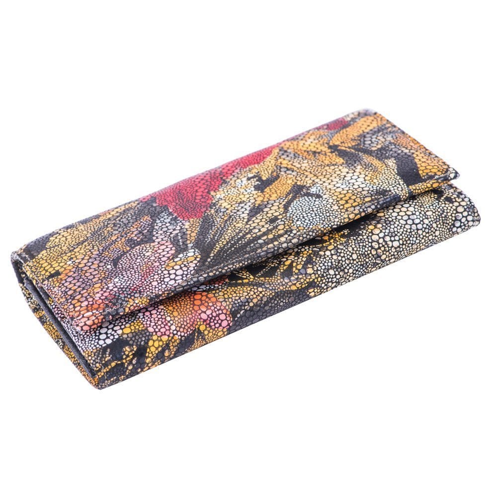 toro-nero-firenze-bloom-1
