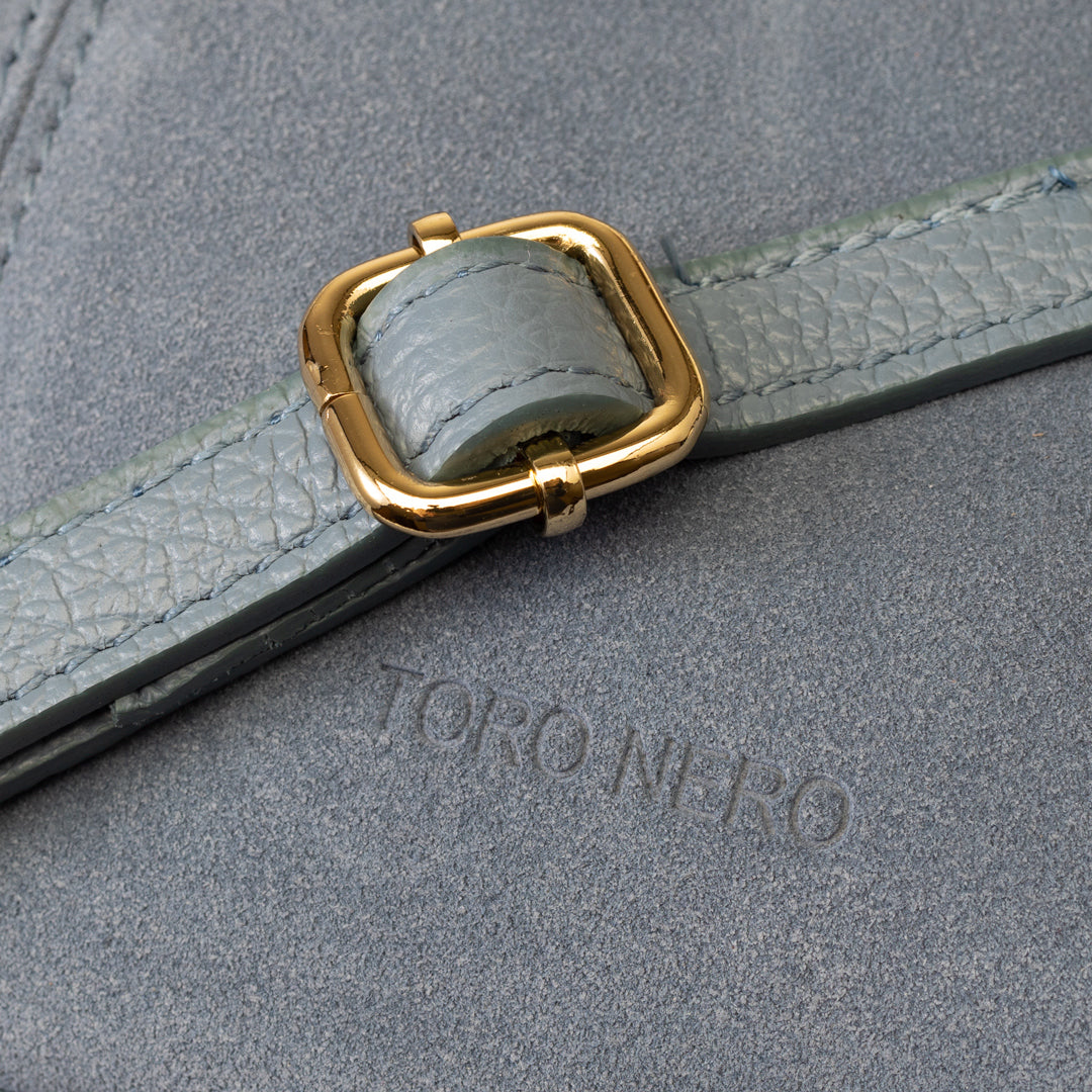 Damenhandtasche aus hellblauem Wildleder Bianca